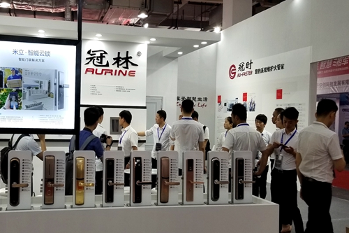 湖南銘騰智能科技有限公司,智能停車場(chǎng)管理系統(tǒng),智能化監(jiān)控系統(tǒng)服務(wù),智能防盜報(bào)警系統(tǒng)